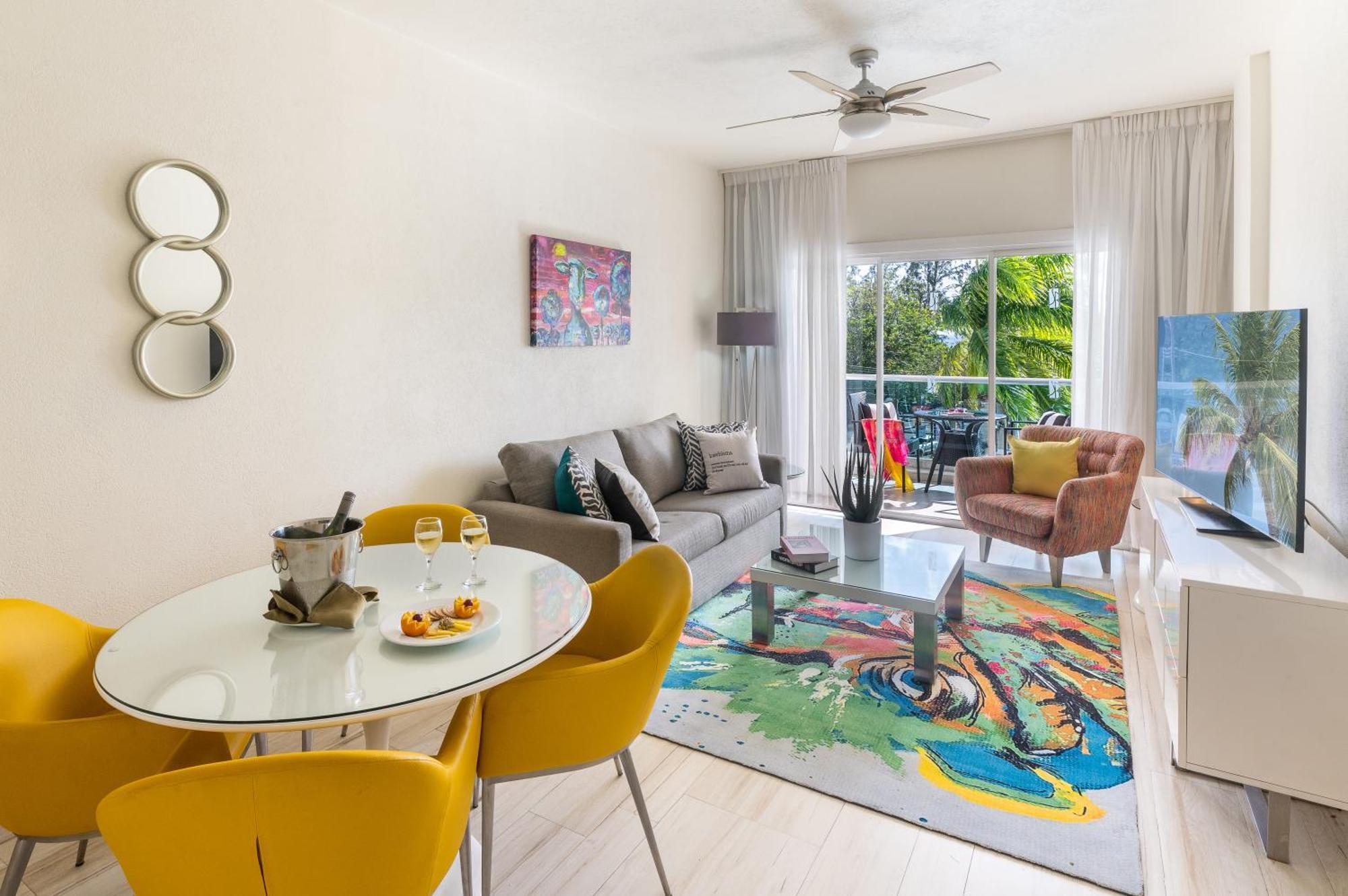 The Rockley By Ocean Hotels - Breakfast Included บริดจ์ทาวน์ ภายนอก รูปภาพ