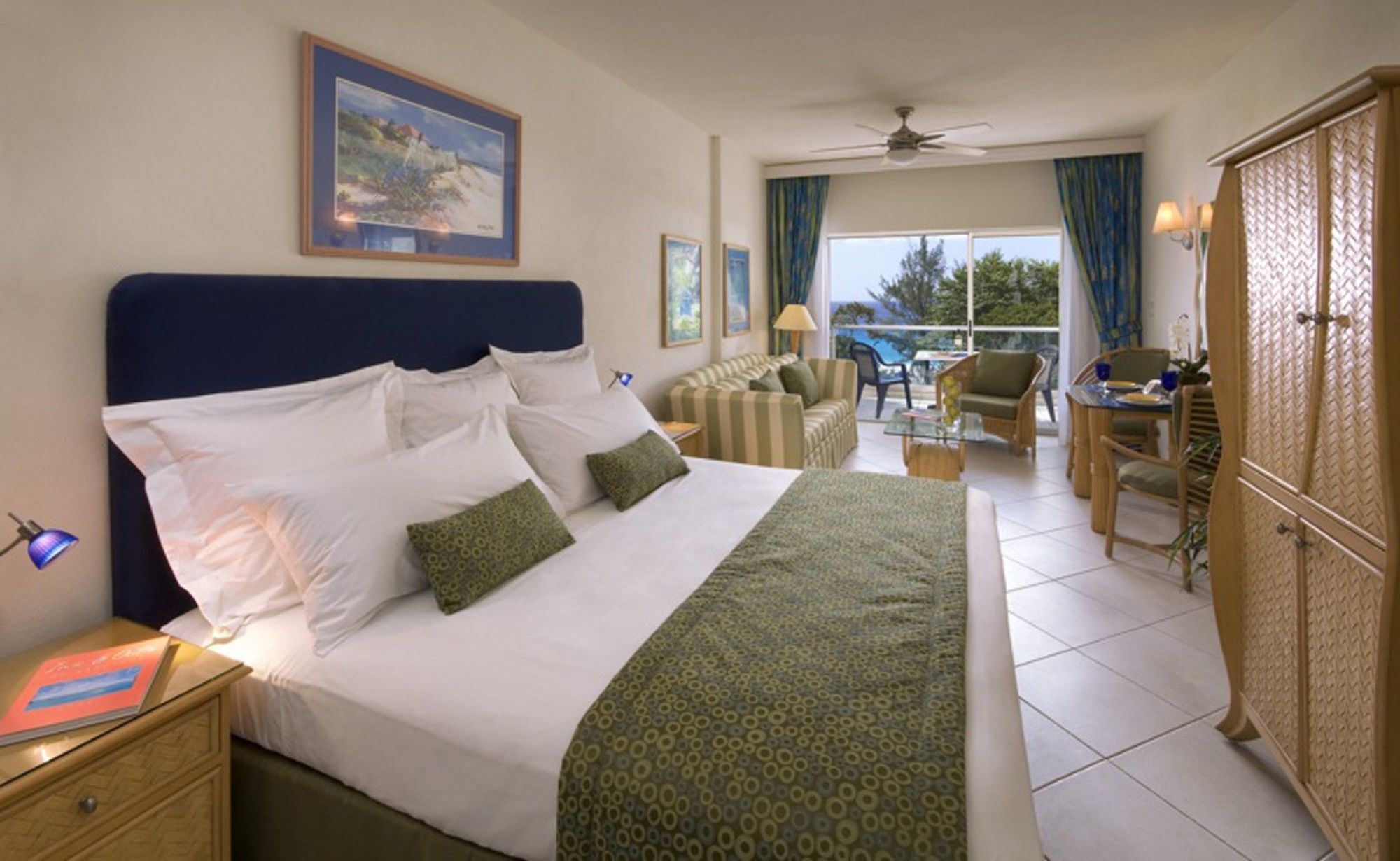 The Rockley By Ocean Hotels - Breakfast Included บริดจ์ทาวน์ ภายนอก รูปภาพ